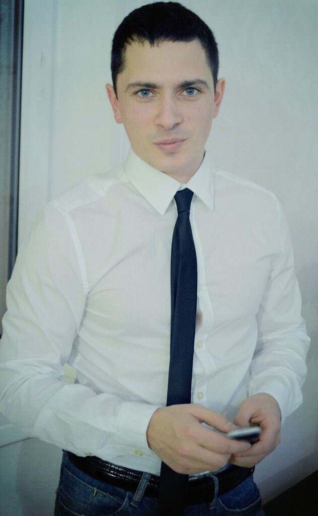 Гущин Сергей Николаевич.